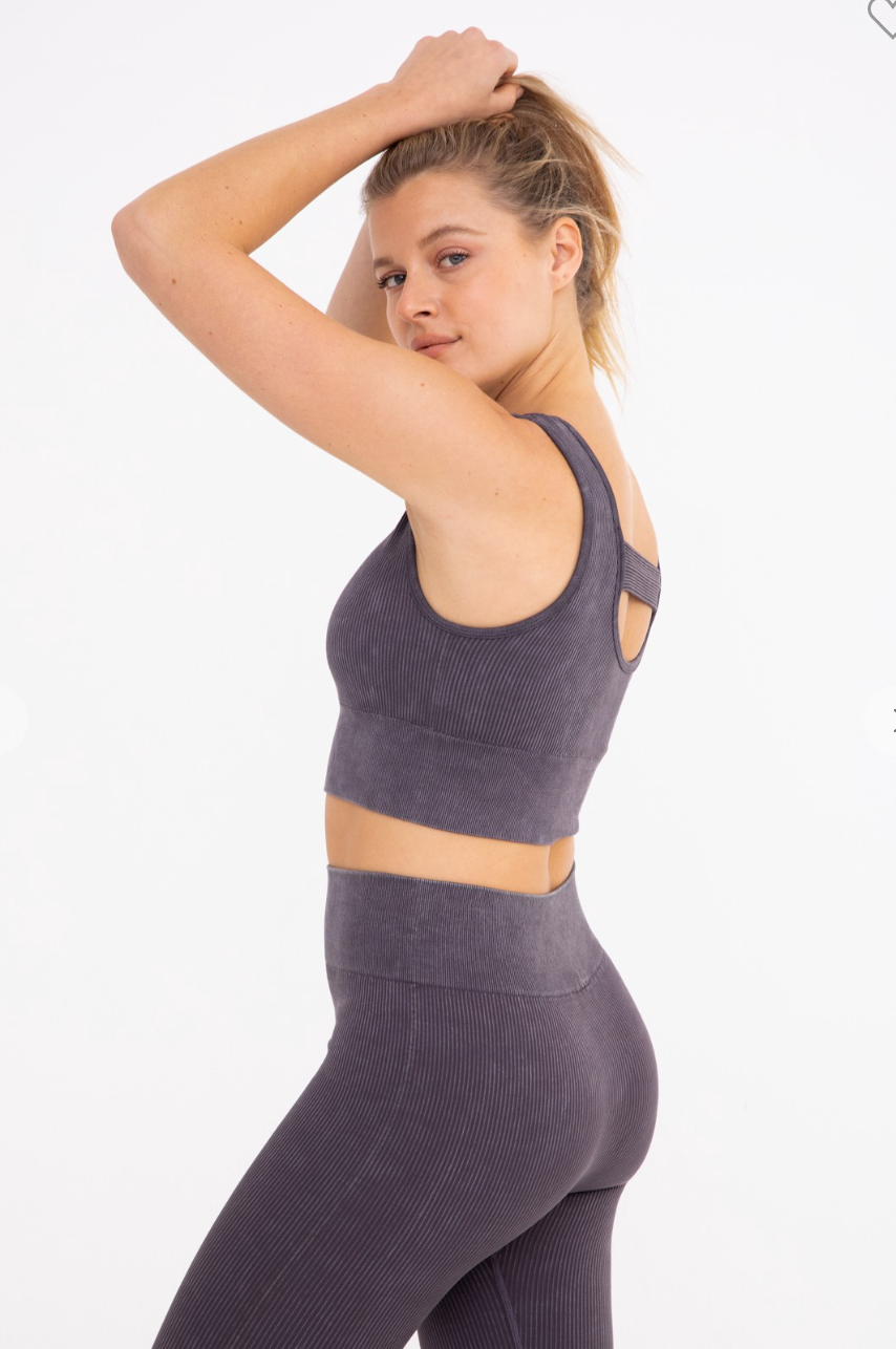 Mono B Ribbed Cut-Out Back Mineral Wash Seamless Hybrid Sports Bra