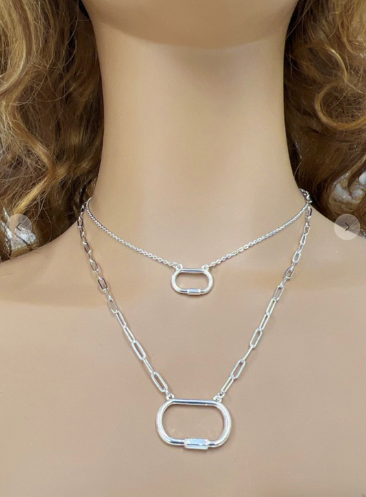 Oval Pendant Layered Necklace Set