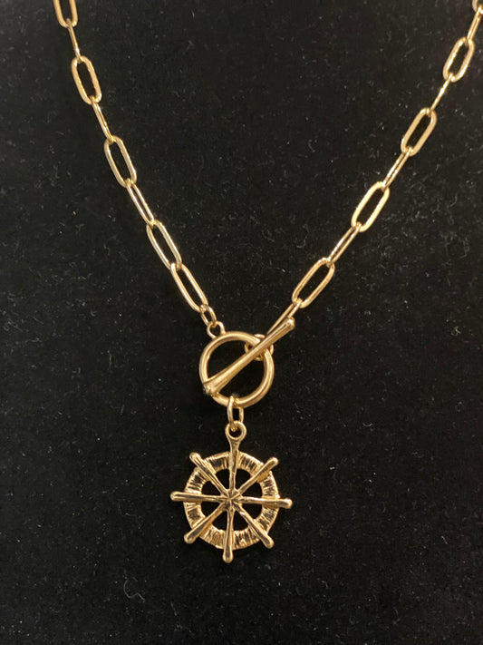 Helm Pendant With Link Chain