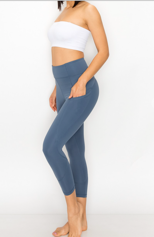 High Waist Regular Size Capri Pants W/Side Pockets