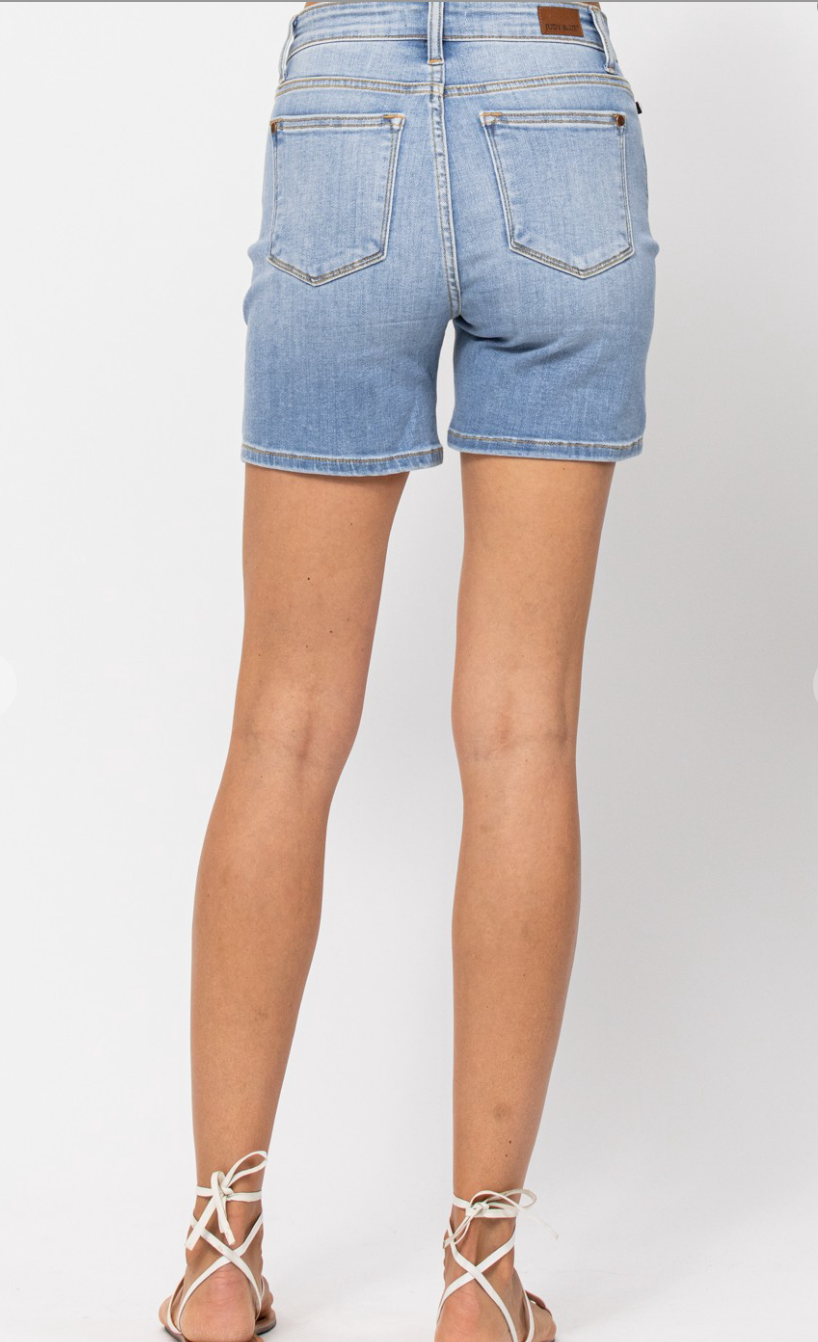 Judy Blue Hi Rise Mid Length Shorts